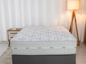 Box Casal Universal Gazin + Colchão Casal Carbon Molas Ensacadas – 1.38m – 9.5/RF